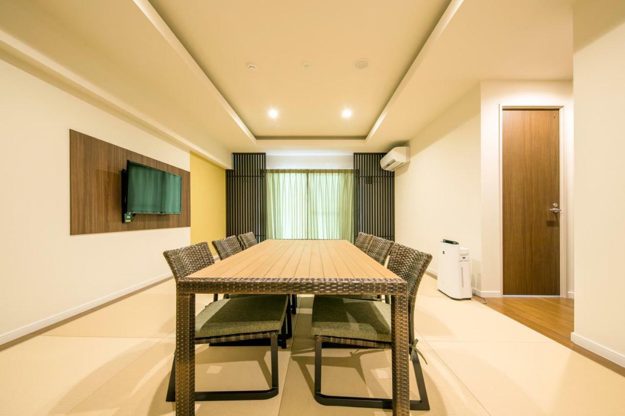Lieta Nakayama Nago Exterior foto